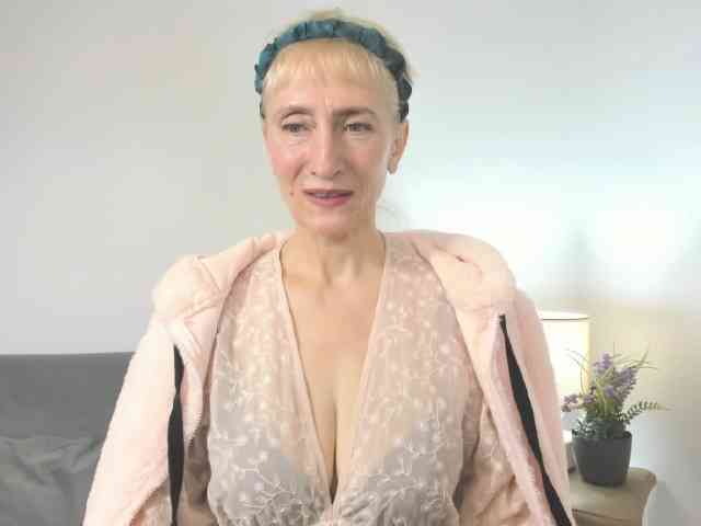 MargaretCherry webcam
