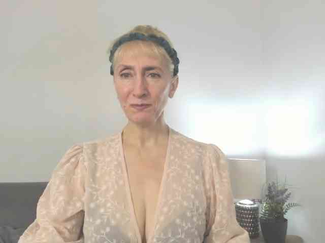 MargaretCherry webcam