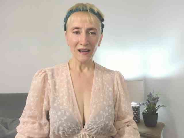 MargaretCherry webcam