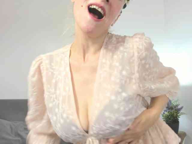 MargaretCherry webcam