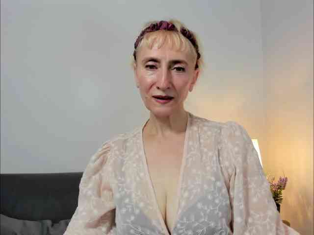 MargaretCherry webcam