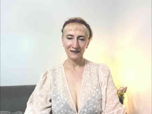 MargaretCherry webcam