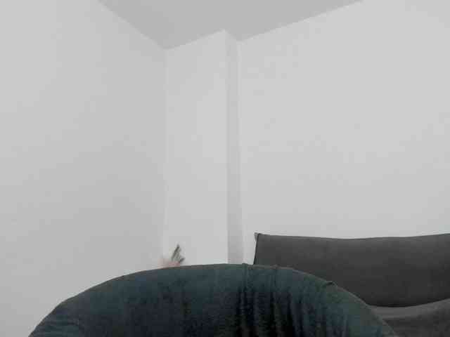 DaisyAbby webcam