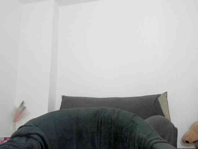 DaisyAbby webcam