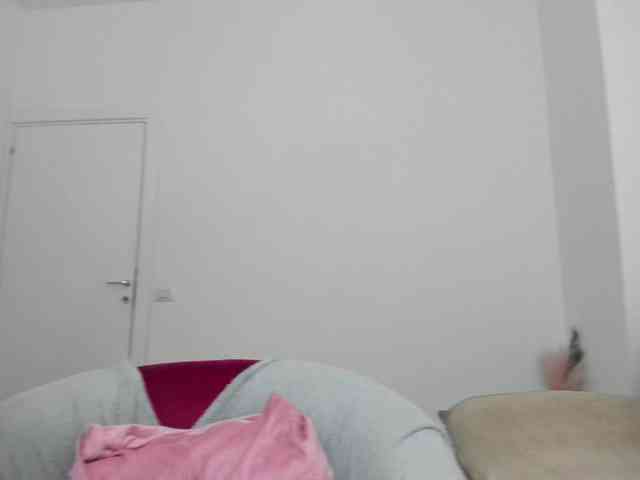 DaisyAbby webcam