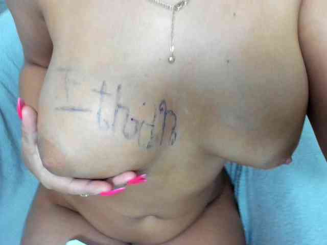 DaisyAbby webcam