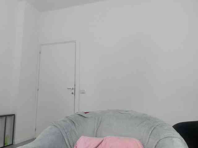 DaisyAbby webcam