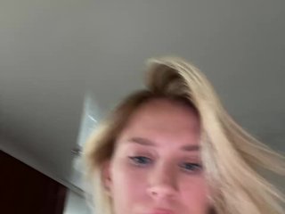 Sunlovv Porn Show