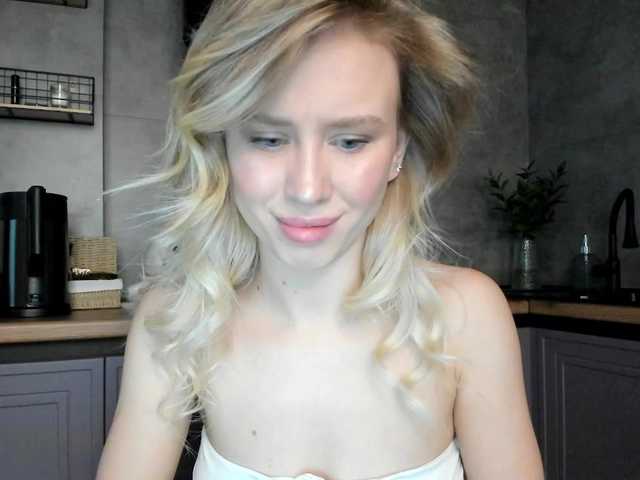 Sunlovv from BongaCams