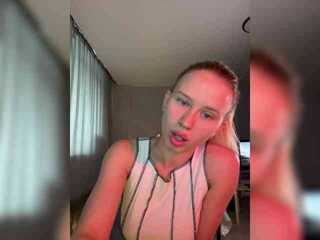 Sunlovv Live Webcam on BongaCams