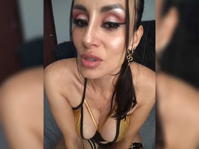 VenusianHumiliation's BongaCams show and profile