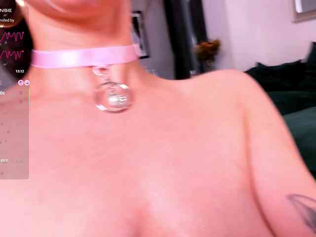 Karol-lovely webcam