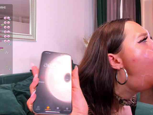 Karol-lovely webcam