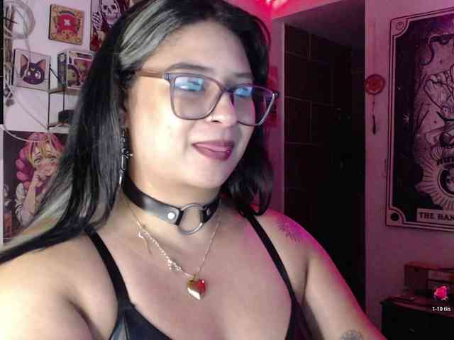 Mollyshake11 webcam