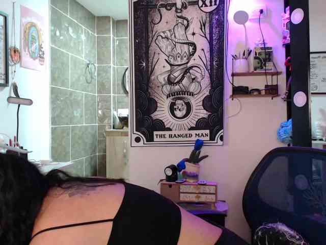 Mollyshake11 webcam