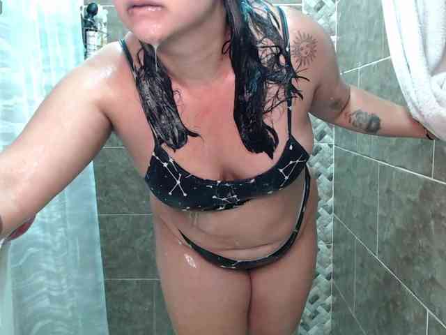 Mollyshake11 webcam