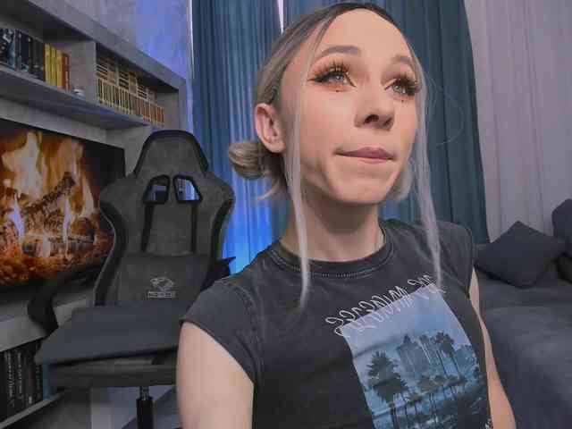 shinyjen Live Webcam on BongaCams