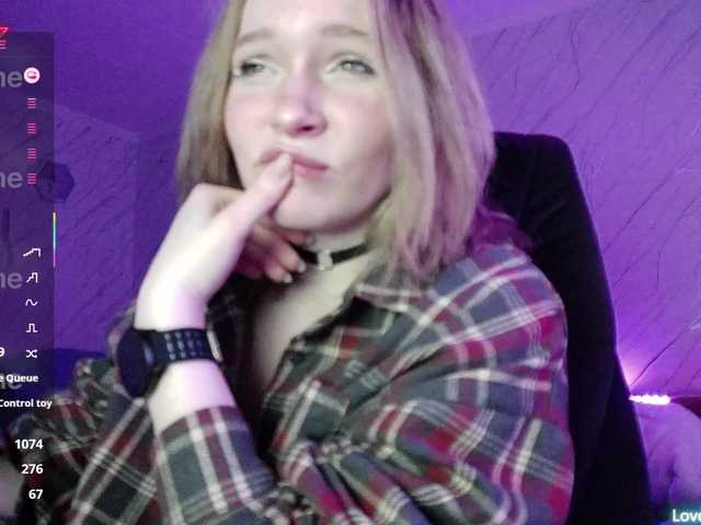 LOVESCheese's BongaCams show and profile