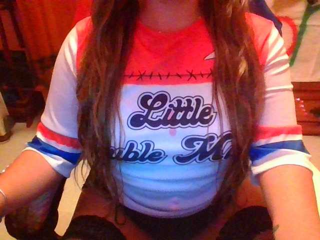 Kitty21 webcam bongacams model stream image