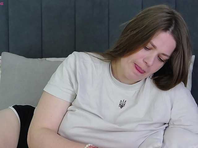 LorenBrice's BongaCams show and profile