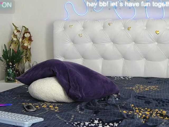 RosmaRin's BongaCams show and profile