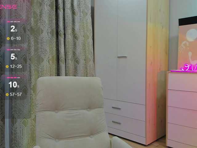 -dkny-'s BongaCams show and profile