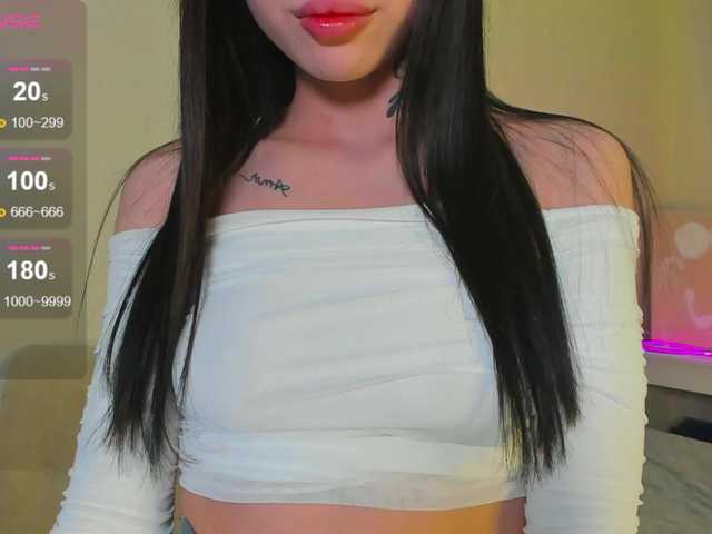 -dkny-'s BongaCams show and profile