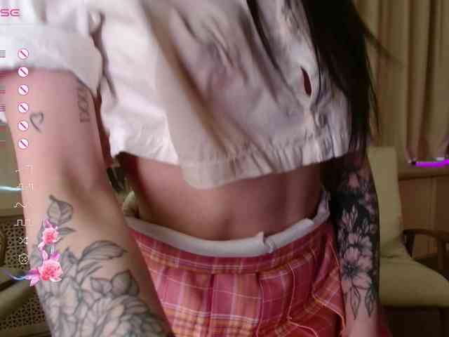 -dkny- webcam