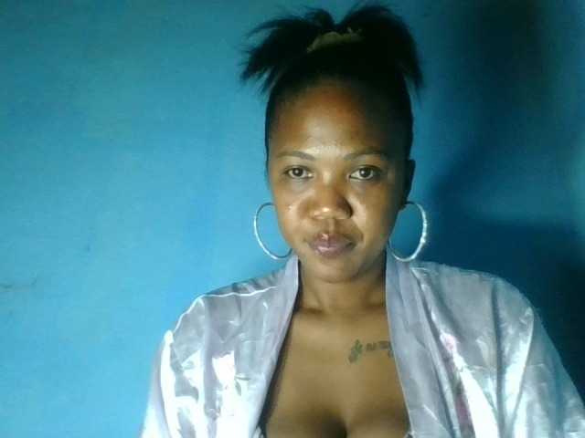 Sheilkahsexy from BongaCams is Freechat