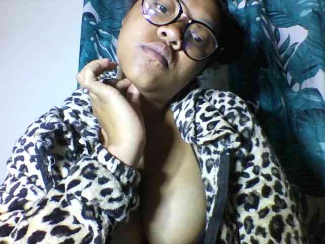 Sheilkahsexy webcam