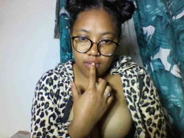 Sheilkahsexy webcam