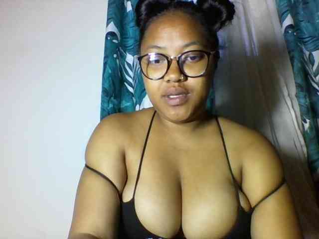 Sheilkahsexy webcam