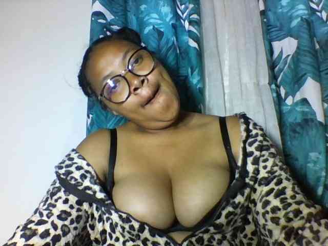 Sheilkahsexy webcam