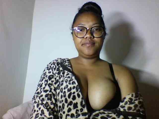 Sheilkahsexy webcam