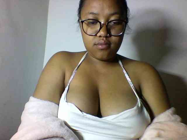 Sheilkahsexy webcam