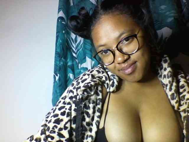 Sheilkahsexy webcam