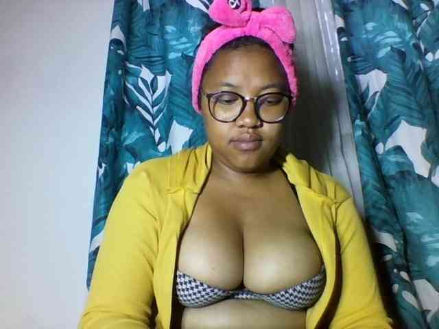 Sheilkahsexy webcam