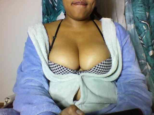 Sheilkahsexy webcam