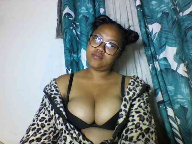 Sheilkahsexy webcam