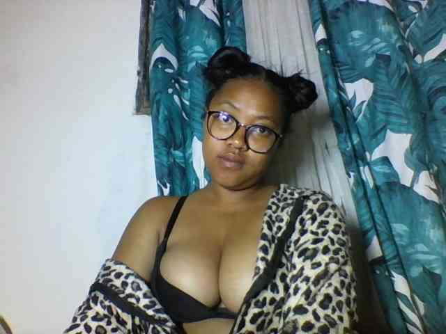 Sheilkahsexy webcam