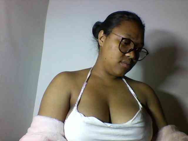 Sheilkahsexy webcam