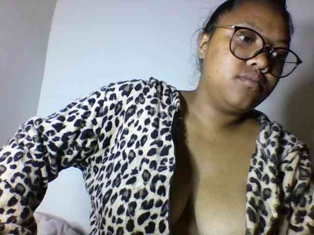 Sheilkahsexy webcam