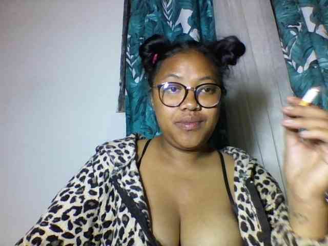 Sheilkahsexy webcam