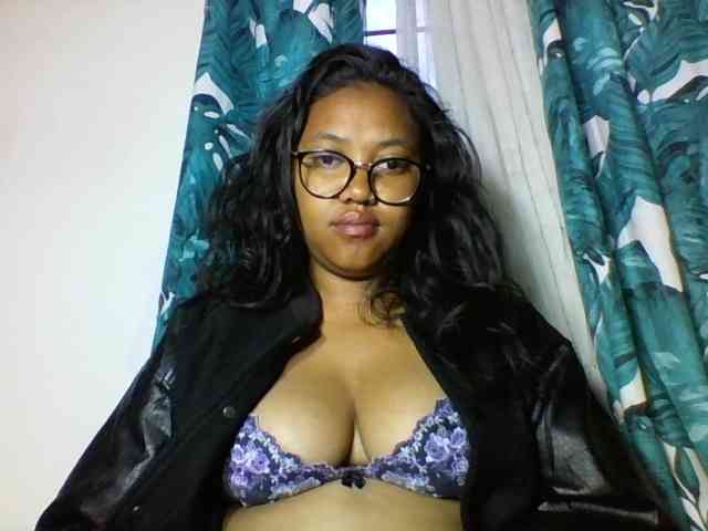 Sheilkahsexy webcam