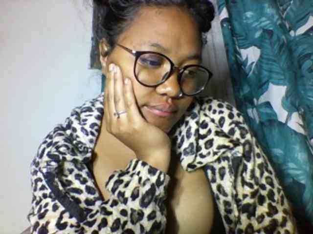 Sheilkahsexy webcam
