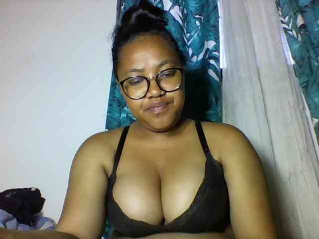 Sheilkahsexy webcam