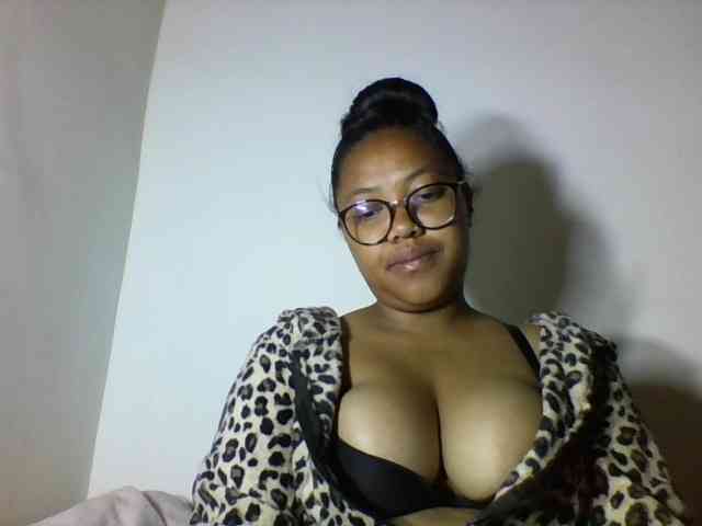 Sheilkahsexy webcam