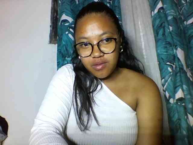 Sheilkahsexy webcam