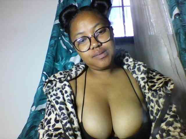 Sheilkahsexy webcam