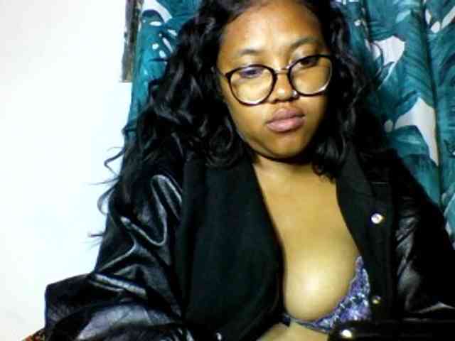 Sheilkahsexy webcam